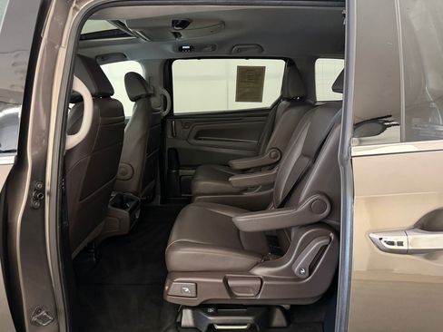Used 2019 Honda Odyssey Elite image 23