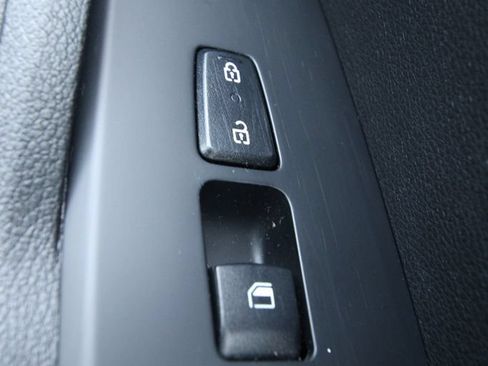 Used 2024 Kia Sportage LX FWD image 22