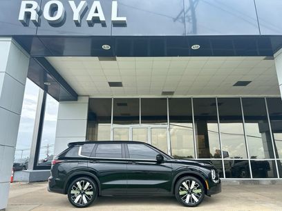 Used 2025 Mitsubishi Outlander SE