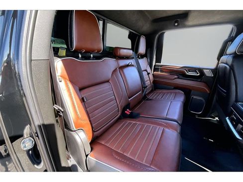 Used 2024 GMC Sierra 3500 Denali Ultimate AWD/4WD image 26