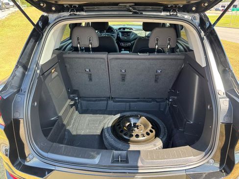 Used 2023 Chevrolet TrailBlazer LT FWD image 13