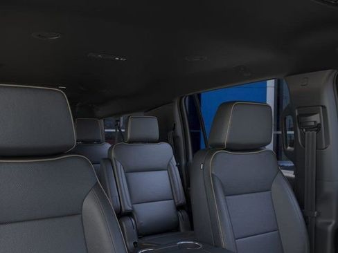 New 2026 Chevrolet Suburban Premier image 24