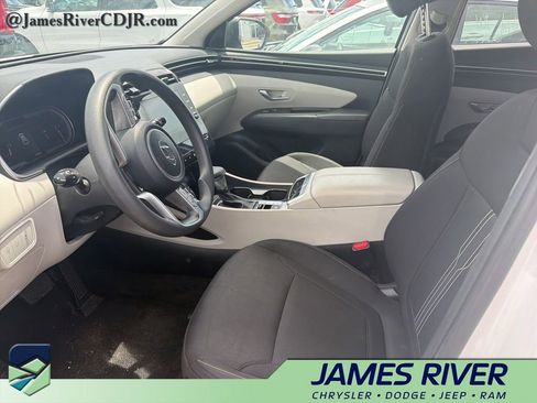 Used 2024 Hyundai Tucson SEL AWD/4WD image 2