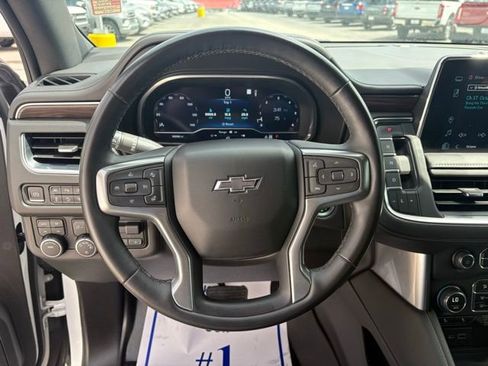 Used 2023 Chevrolet Tahoe Z71 w/ Luxury Package AWD/4WD image 17