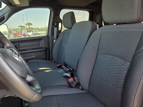 New 2025 RAM 2500 Tradesman image 28