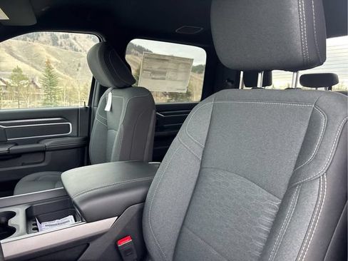 New 2026 RAM 2500 Big Horn AWD/4WD image 42