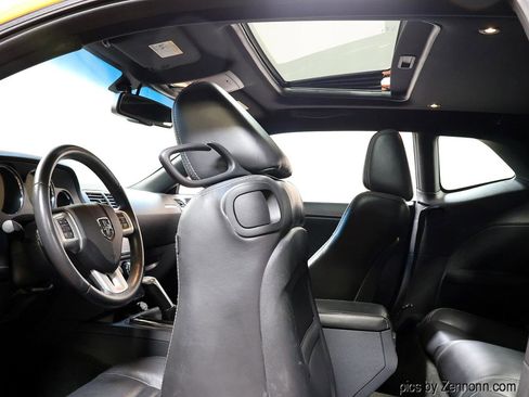 Used 2014 Dodge Challenger R/T Plus image 23