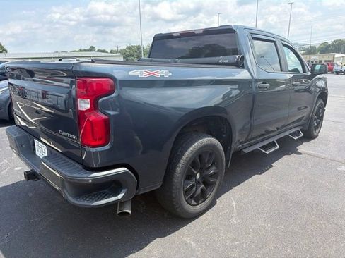 Used 2019 Chevrolet Silverado 1500 Custom w/ Custom Value Package AWD/4WD image 5