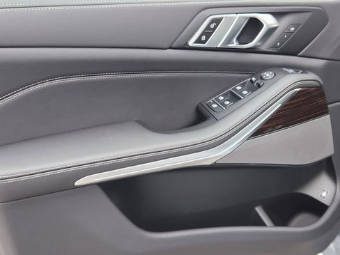 New 2026 BMW X5 xDrive50e AWD/4WD image 8
