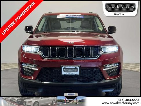 Used 2023 Jeep Grand Cherokee Limited AWD/4WD image 2