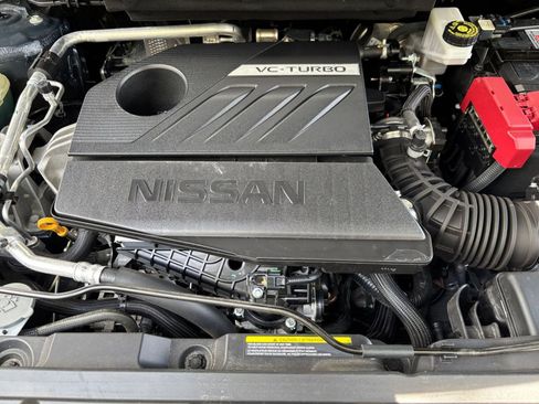 Used 2025 Nissan Rogue SV FWD image 33