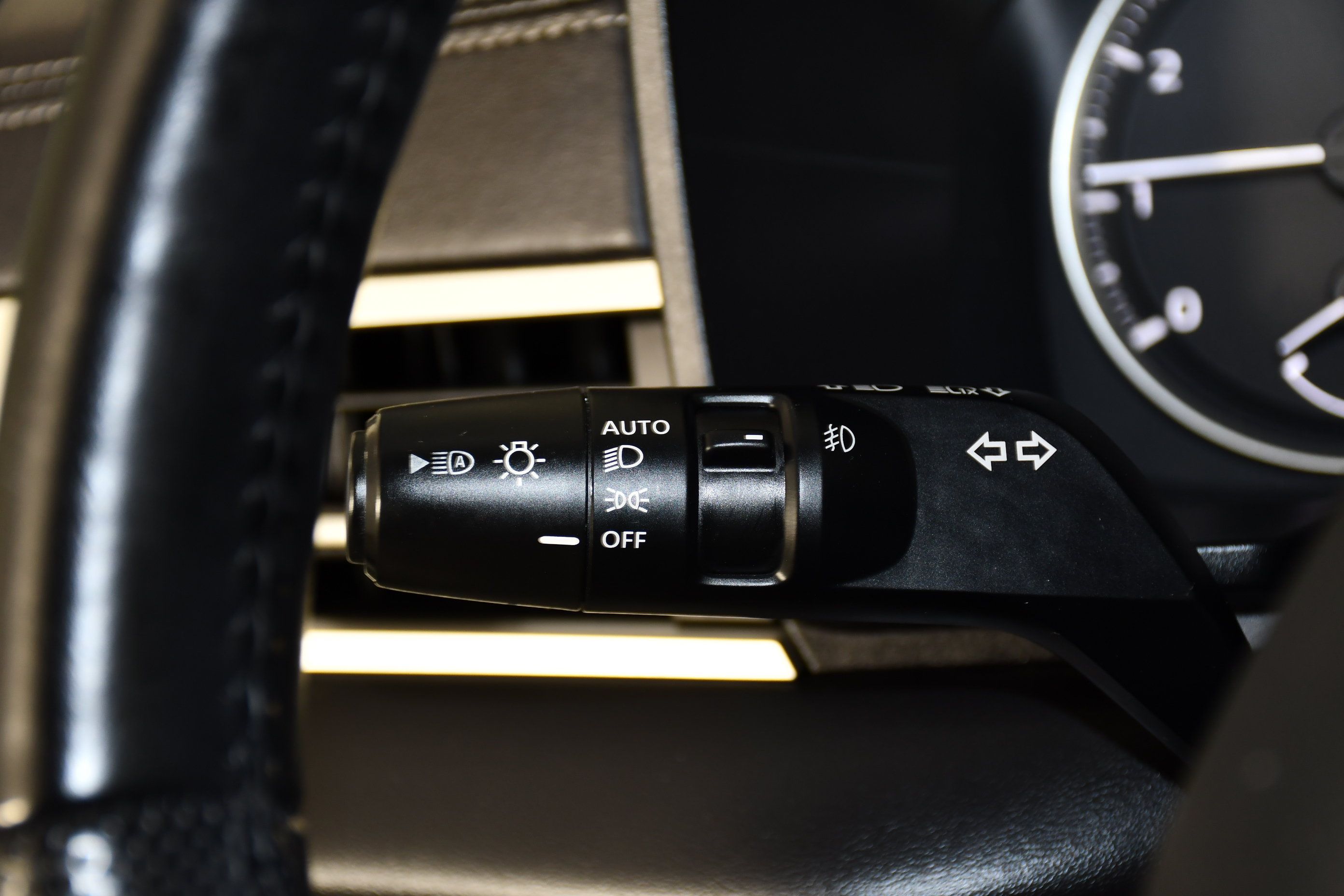Used 2023 Mitsubishi Outlander SE AWD/4WD image 22