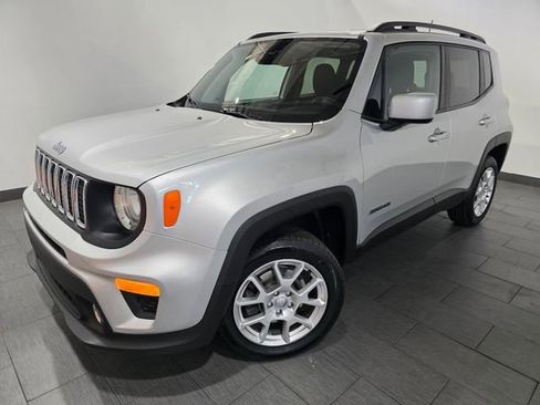 Used 2021 Jeep Renegade Latitude w/ Convenience Group AWD/4WD image 1