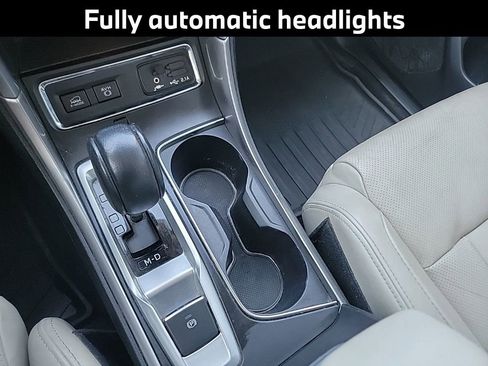 Used 2019 Subaru Ascent Limited w/ Popular Package #4 image 17