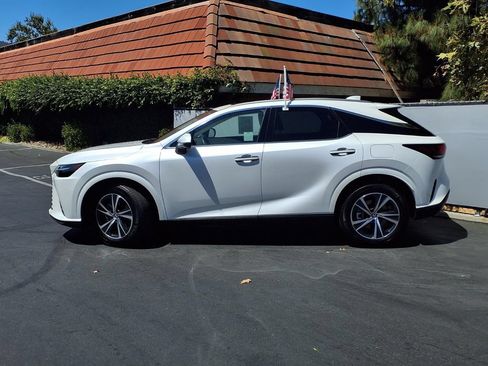Used 2024 Lexus RX 350 FWD w/ Technology Package image 3