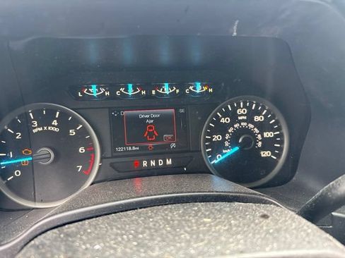 Used 2018 Ford F150 XLT w/ Equipment Group 302A Luxury AWD/4WD image 9