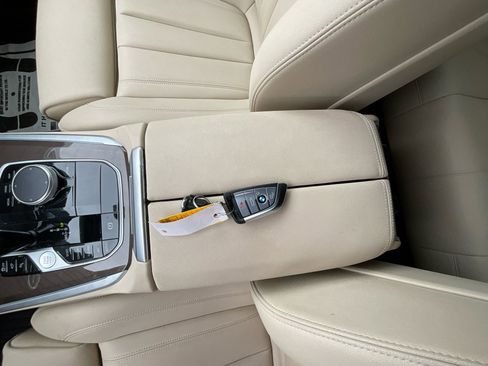 Used 2022 BMW X5 xDrive40i w/ Parking Assistance Package image 34