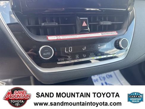 Used 2025 Toyota Corolla LE FWD image 20