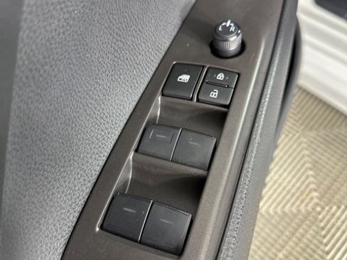 Used 2024 Toyota Camry SE image 24