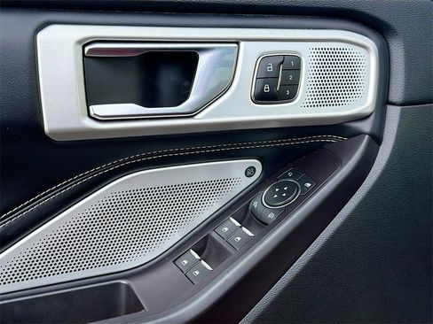 Used 2020 Ford Explorer ST w/ Premium Technology Package image 18