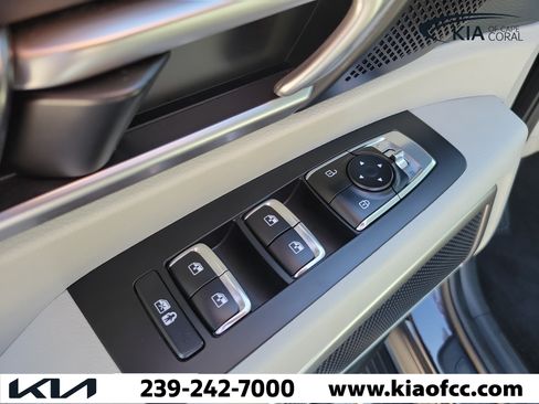 Certified 2025 Kia Telluride S FWD image 24