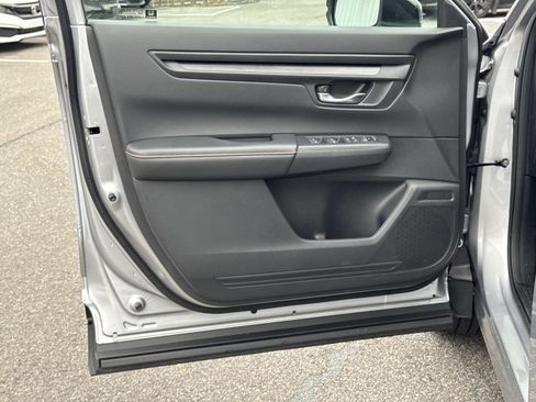 Certified 2025 Honda CR-V Sport image 18
