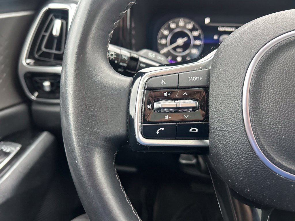 Certified 2023 Kia Sorento SX AWD/4WD image 19
