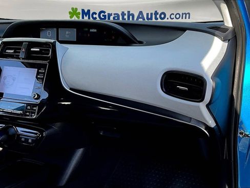 Used 2022 Toyota Prius LE image 24