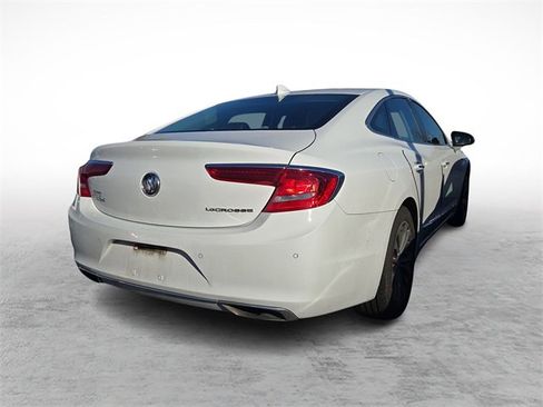 Used 2017 Buick LaCrosse Premium image 4