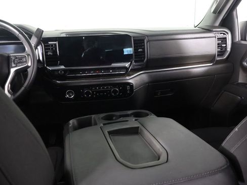 Used 2023 Chevrolet Silverado 1500 LT AWD/4WD image 30