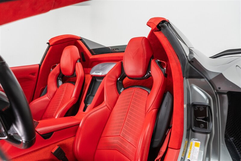 Used 2023 Chevrolet Corvette Z06 w/ Z07 Performance Package RWD image 39