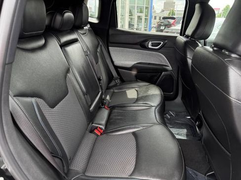 Used 2024 Jeep Compass Latitude AWD/4WD image 10