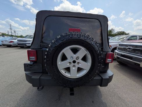 Used 2009 Jeep Wrangler Unlimited X AWD/4WD image 6
