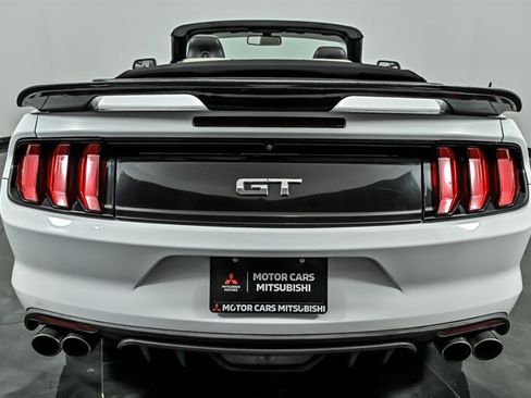 Used 2017 Ford Mustang GT Premium RWD image 8