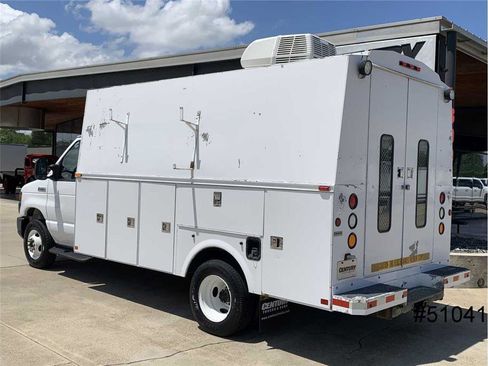 Used 2015 Ford E-450 and Econoline 450 Super Duty w/ Power Windows & Locks Group image 6