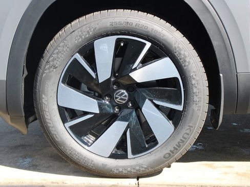 New 2026 Volkswagen Atlas Cross Sport SEL AWD/4WD image 23
