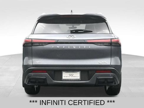 Certified 2025 INFINITI QX60 Luxe image 2