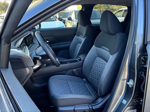 New 2026 Nissan Kicks SV image 15