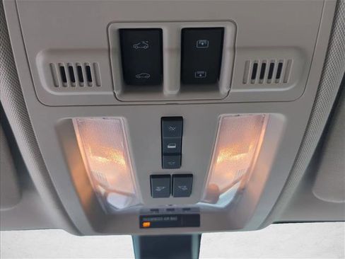 Used 2015 Cadillac SRX Performance image 25