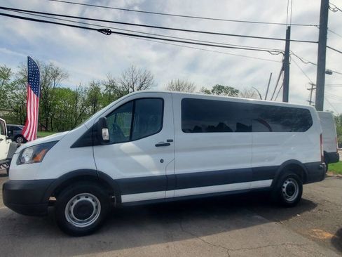 Used 2018 Ford Transit 350 XL image 2