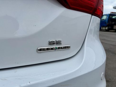 Used 2014 Ford Focus SE FWD image 24
