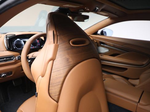 New 2026 Aston Martin Vanquish image 17