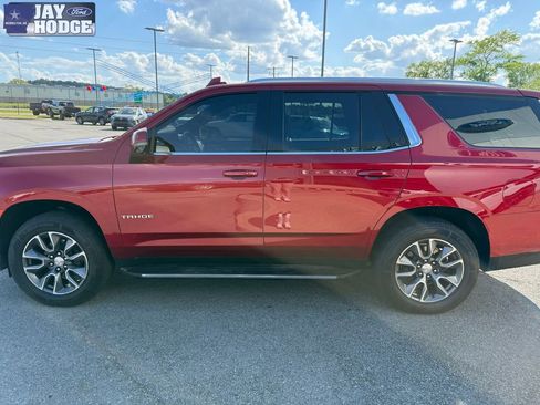 Used 2021 Chevrolet Tahoe LT w/ LT Signature Package image 3