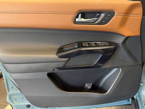 New 2026 Nissan Pathfinder Platinum image 30