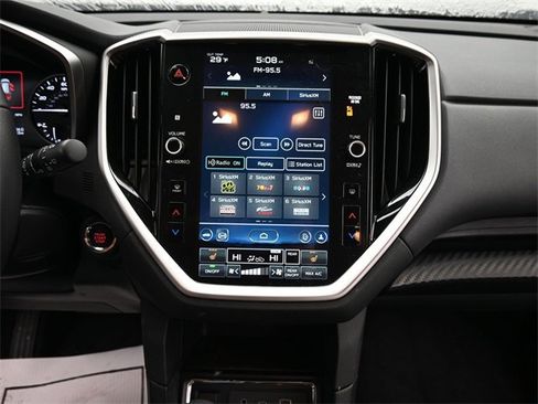 Used 2024 Subaru Ascent Premium w/ Convenience Package image 17