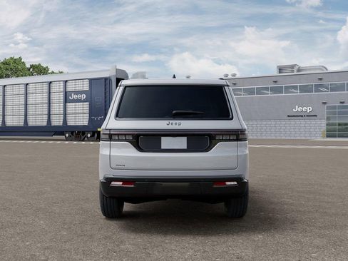 New 2026 Jeep Grand Wagoneer Limited AWD/4WD image 7