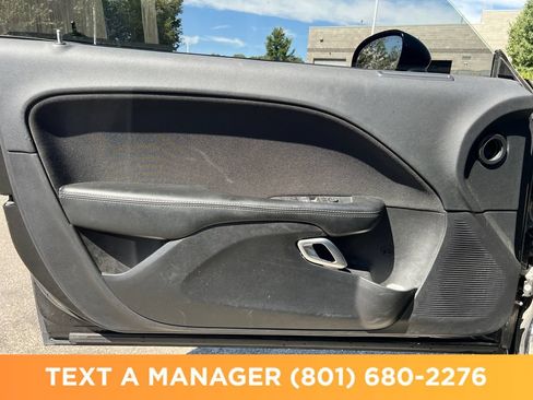 Used 2019 Dodge Challenger R/T RWD image 10