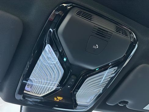 Used 2023 BMW 330i Sedan w/ Driving Assistance Package image 48