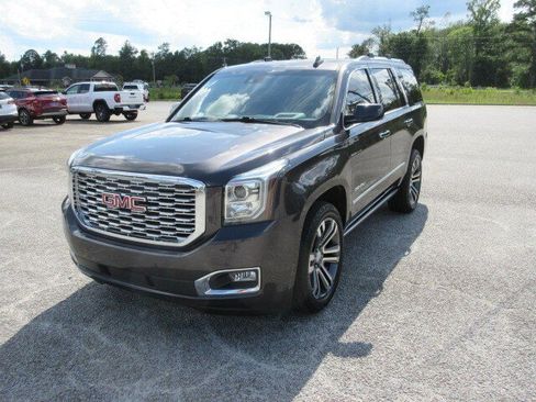 Used 2018 GMC Yukon Denali w/ Denali Ultimate Package AWD/4WD image 2