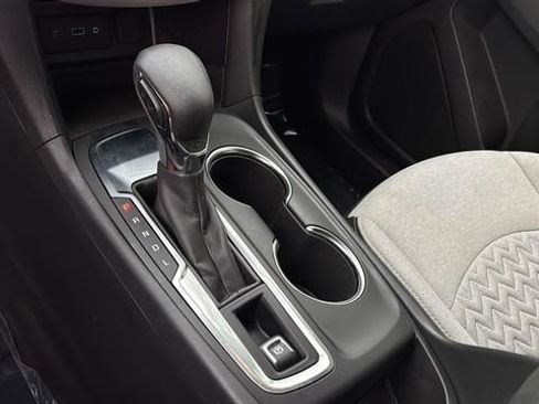 Used 2024 Chevrolet Equinox LS w/ LS Convenience Package FWD image 29